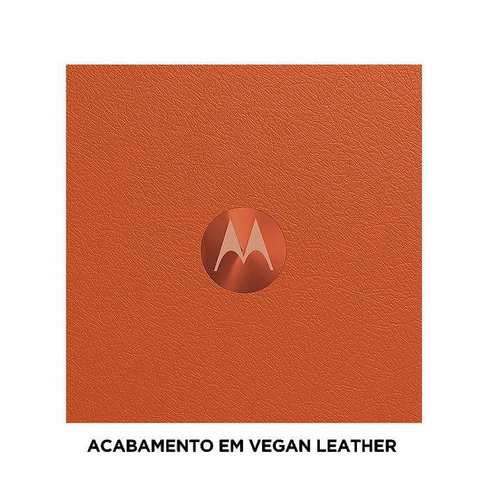 Smartphone-cinza-com-acabamento-em-couro-motorola-razr-50-5g-laranja